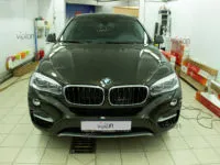 BMW X-6: Антигравийная защита LLUMAR GLOSS