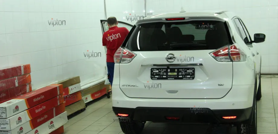 Nissan X-Trail: тонировка задняя полусфера 1 Nissan X-Trail: тонировка задняя полусфера 1