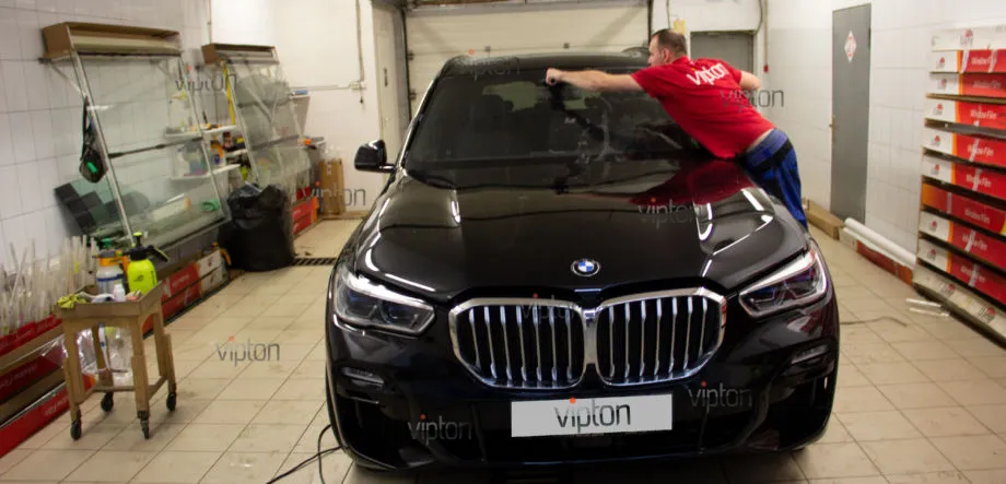 BMW x-5: нанесение атермальной пленки 3 BMW x-5: нанесение атермальной пленки 3