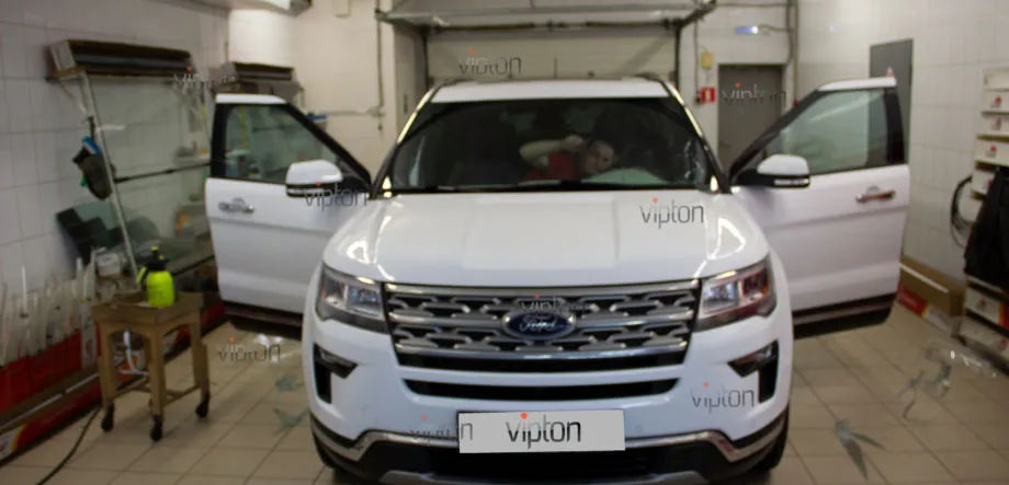 Ford Explorer: тонировка 1