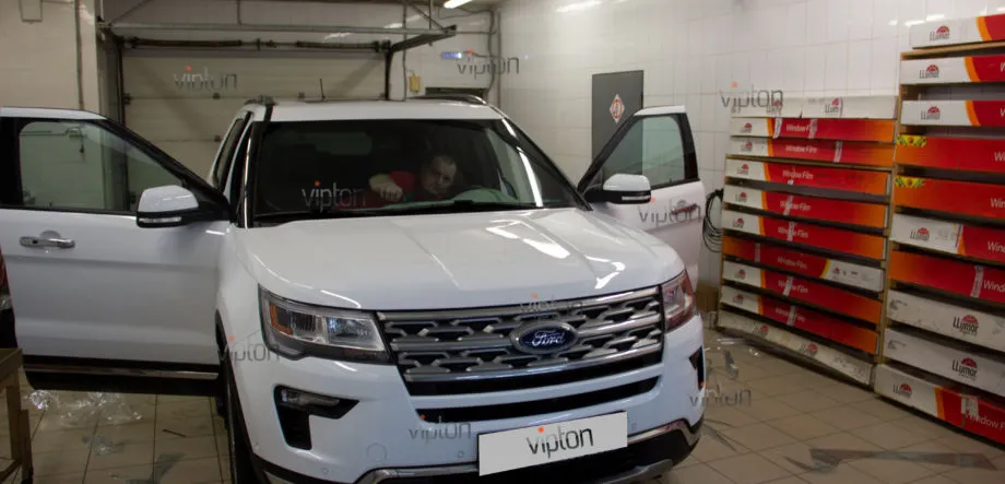 Ford Explorer: тонировка 5