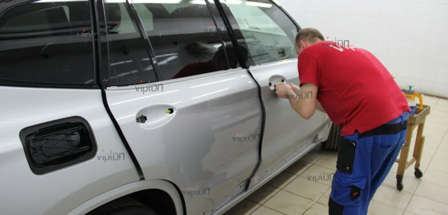 BMW X-3: Установка антигравийной полиуретановой пленки 5
