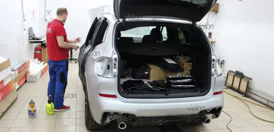 BMW X-3: Установка антигравийной полиуретановой пленки 9