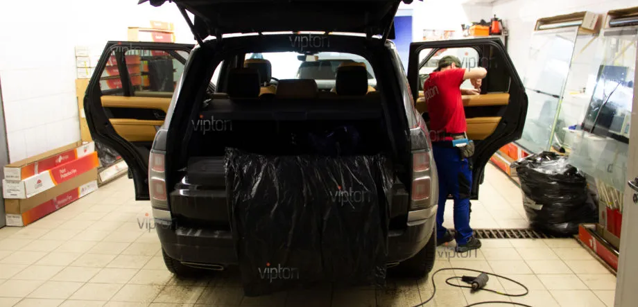 Range Rover VOGE: бронирование стекол 2 Range Rover VOGE: бронирование стекол 2