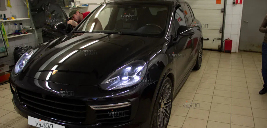 Porsche Cayenne:бронирование стекол 1