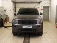 Jeep Grand Cherokee: тонировка