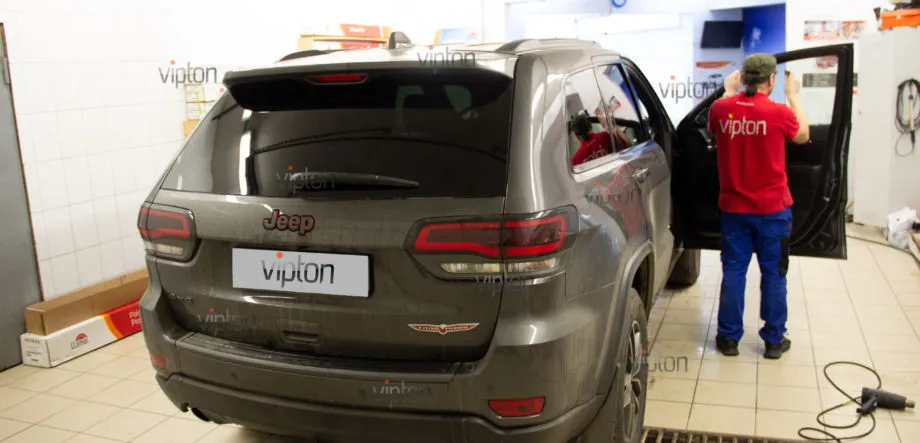 Jeep Grand Cherokee: тонировка 3