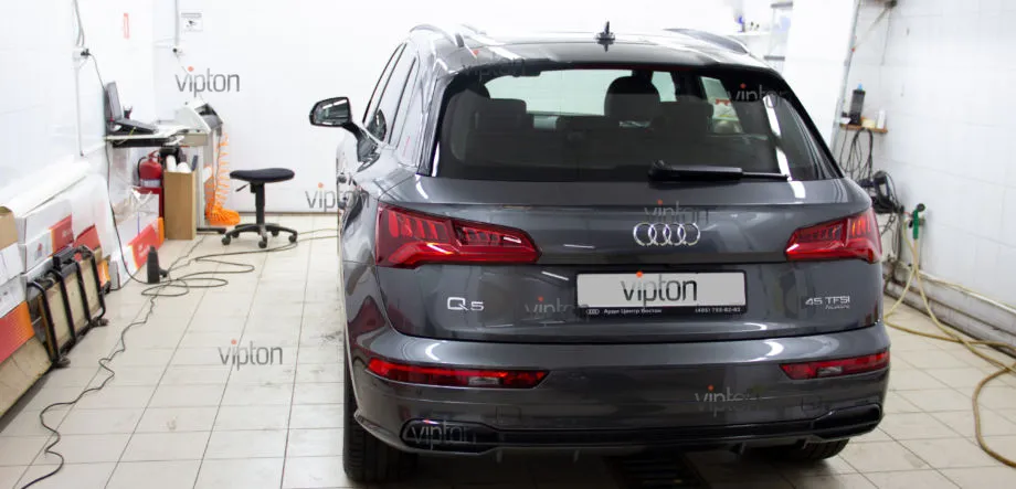 AUDI Q-5  LLUMAR GLOSS PPF 2