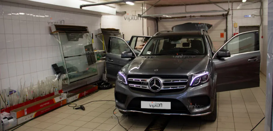 Mercedes-Benz GLS-klasse:тонирование задняя части 3 Mercedes-Benz GLS-klasse:тонирование задняя части 3