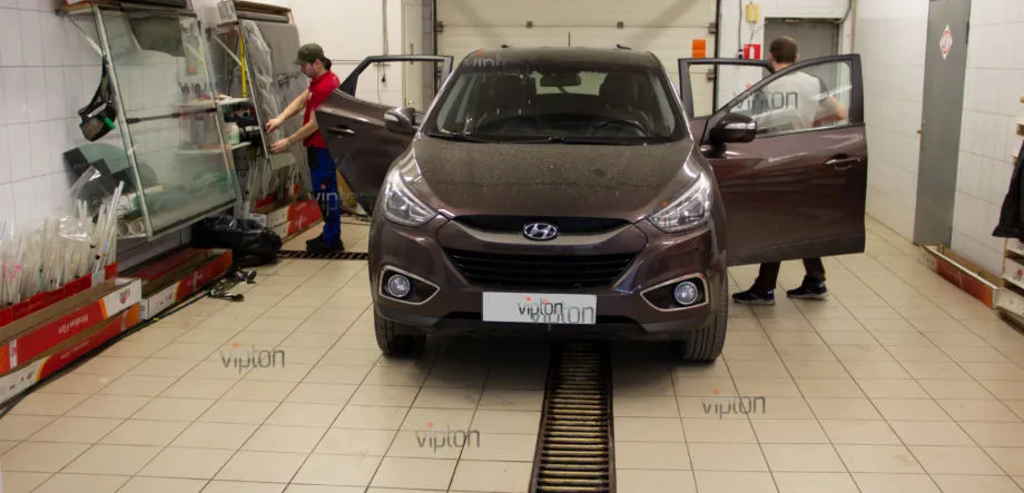 Hyundai ix35: тонировка задняя полусфера 1