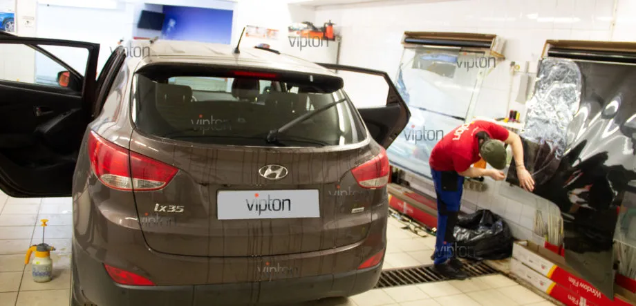 Hyundai ix35: тонировка задняя полусфера 3