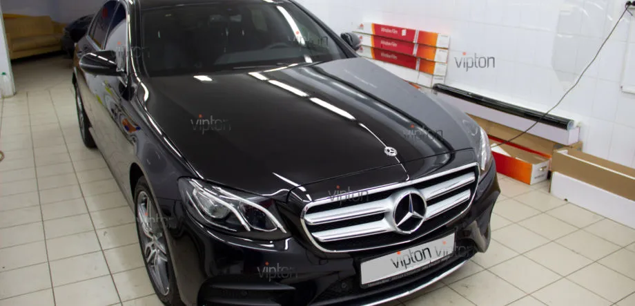 MERCEDES E-KLASS W-213 LLUMAR GLOSS PPF 7