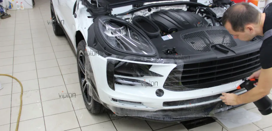 Porsche Macan Антигравийная пленка- LLumar PPF Gloss HC CA 2 Porsche Macan Антигравийная пленка- LLumar PPF Gloss HC CA 2