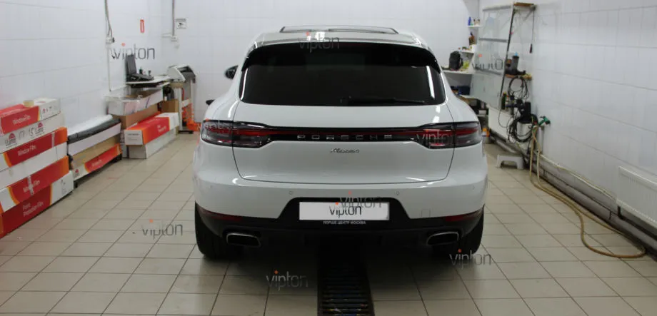 Porsche Macan Антигравийная пленка- LLumar PPF Gloss HC CA 11 Porsche Macan Антигравийная пленка- LLumar PPF Gloss HC CA 11