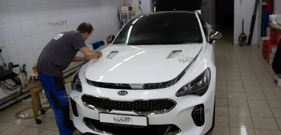 Kia Stinger: Антигравийная защита 2