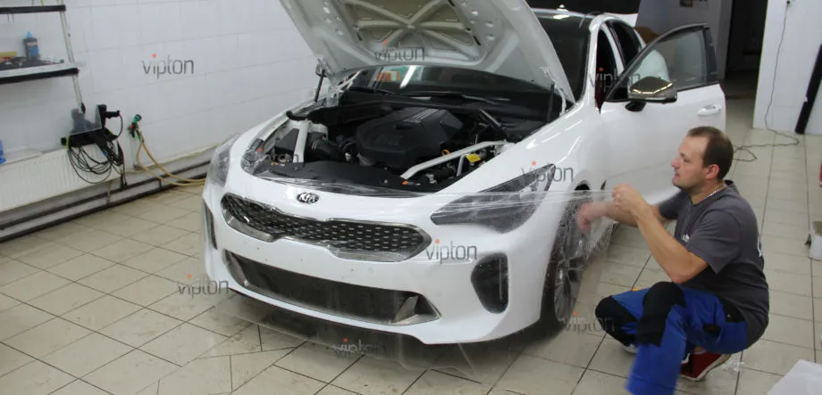 Kia Stinger: Антигравийная защита 4