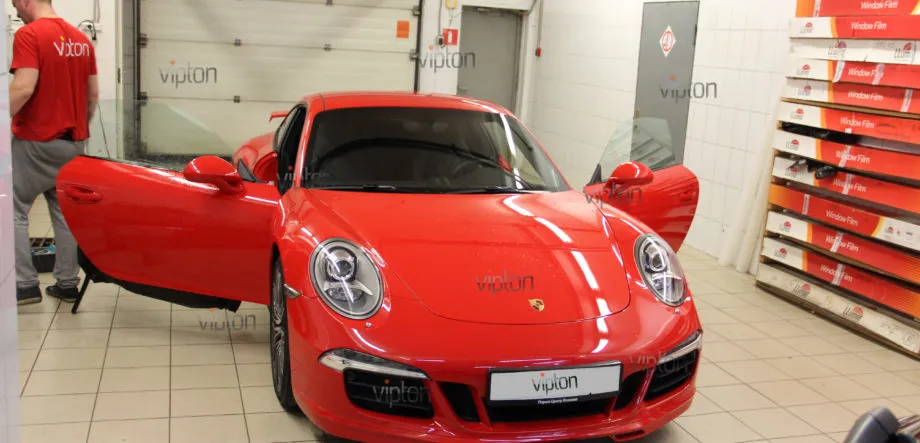 Porsche 911 Llumar ATR 15 CH SR HPR. 10 Porsche 911 Llumar ATR 15 CH SR HPR. 10