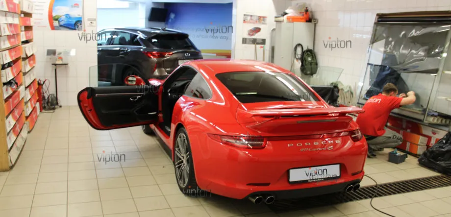 Porsche 911 Llumar ATR 15 CH SR HPR. 5 Porsche 911 Llumar ATR 15 CH SR HPR. 5