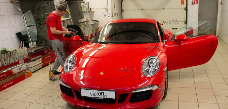 Porsche 911 Llumar ATR 15 CH SR HPR. 11 Porsche 911 Llumar ATR 15 CH SR HPR. 11