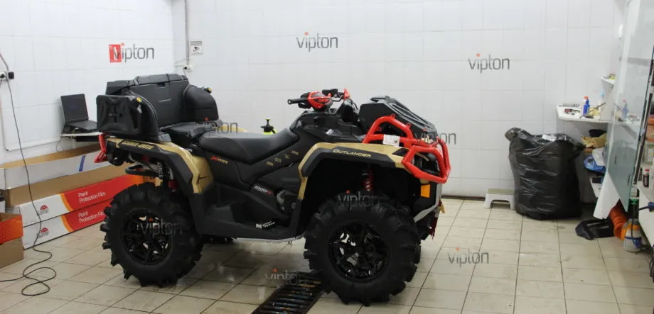 BRP Can-Am Outlander MAX 1000 7