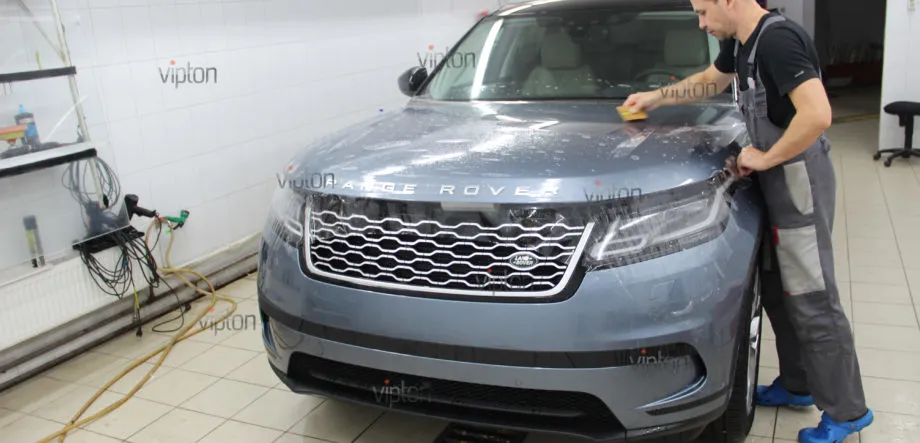 Land Rover Range Rover Velar 2