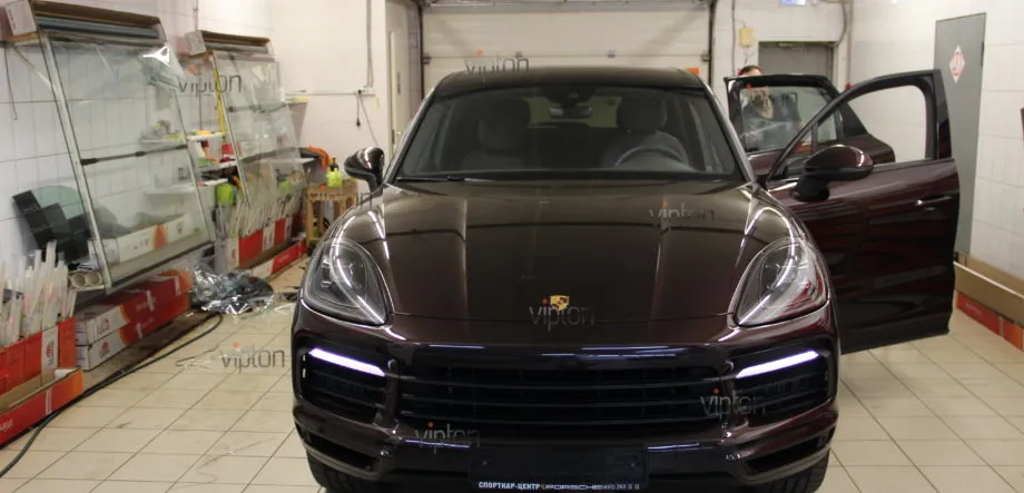 Porsche Cayenne:Бронирование стекол 7