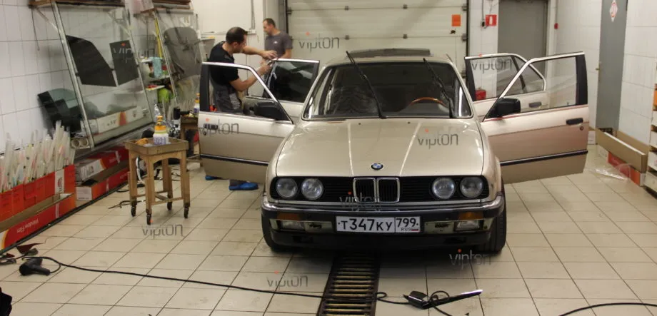 BMW E-30 LLumar ATR 05. 1 BMW E-30 LLumar ATR 05. 1
