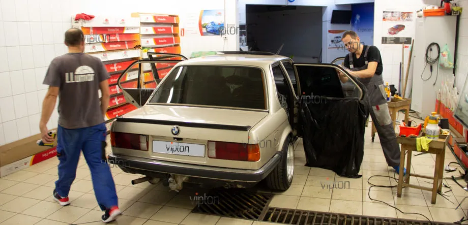 BMW E-30 LLumar ATR 05. 4 BMW E-30 LLumar ATR 05. 4