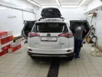 Toyota RAV4: LLumar ATR 05