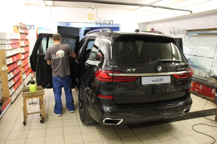 тонировка авто в Москве — 5 причин, почему нужно затонировать авто | Vipton