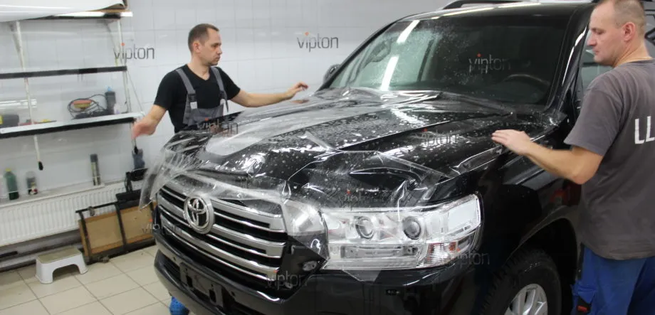 Toyota Land Cruiser 200 пленка LLumar Platinum Plus PPF 1 Toyota Land Cruiser 200 пленка LLumar Platinum Plus PPF 1