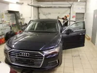 Audi A6: Защита фар LLumar PPF Gloss.