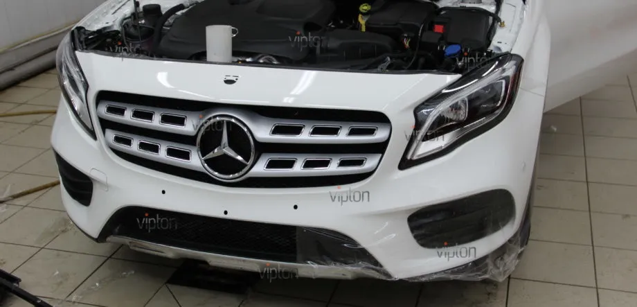 Mercedes-Benz GLA:  LLumar Platinum Plus PPF 4