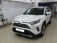 Toyota RAV4: Антигравийное покрытие