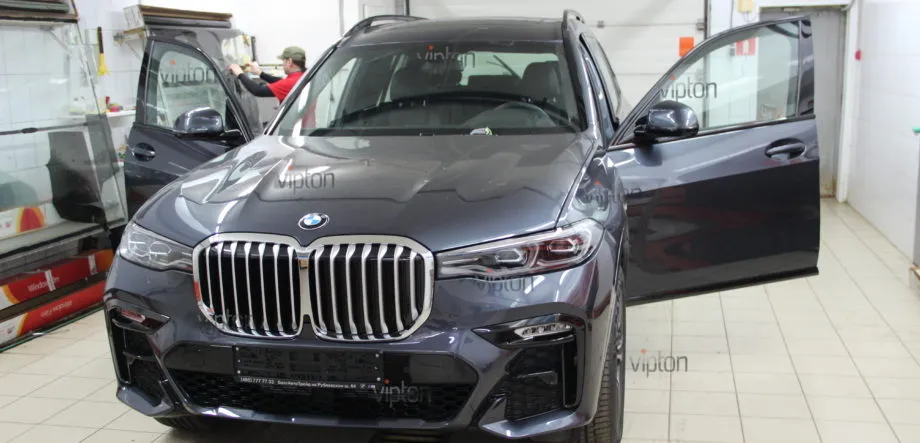 BMW X7: Бронирование 1 BMW X7: Бронирование 1