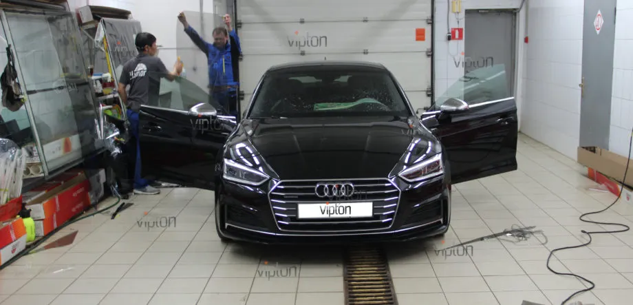 Audi А-5 Sportback: тонирование 3 Audi А-5 Sportback: тонирование 3