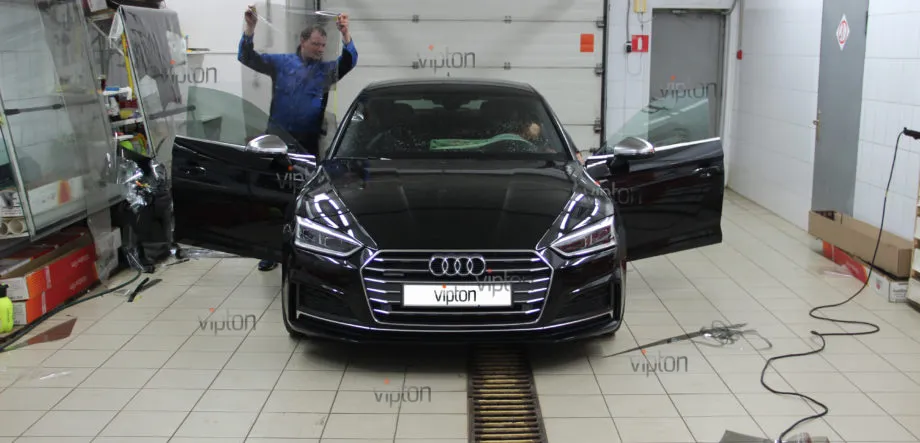 Audi А-5 Sportback: тонирование 4 Audi А-5 Sportback: тонирование 4
