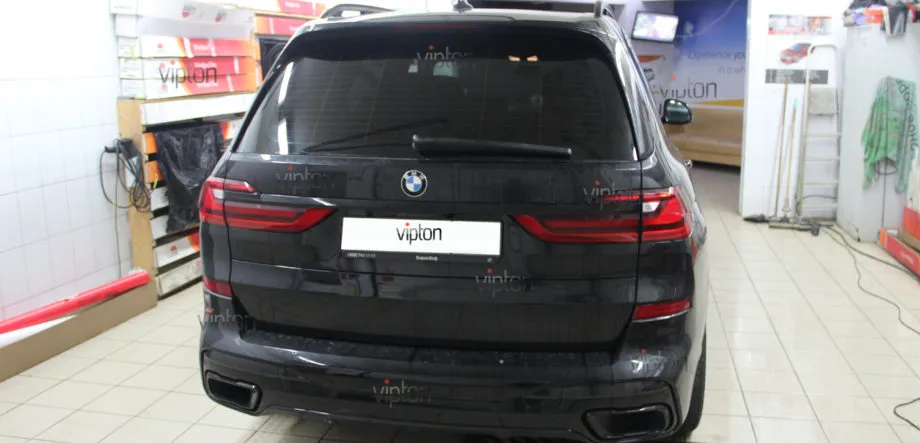 IMG_9150 — BMW X7: Тонирование задняя | VIPTON — Секреты демонтажа тонировочной пленки от профессионалов | Vipton