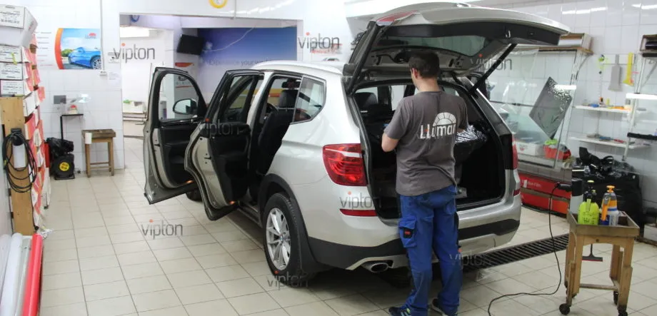 BMW X3: тонирование задней 4 BMW X3: тонирование задней 4