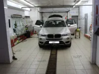 BMW X3: тонирование задней