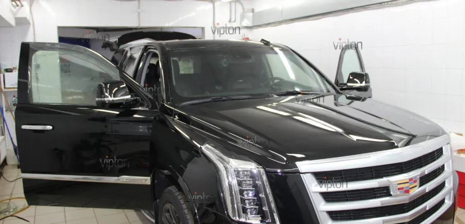 Cadillac Escalade: Антигравийное покрытие 5 Cadillac Escalade: Антигравийное покрытие 5