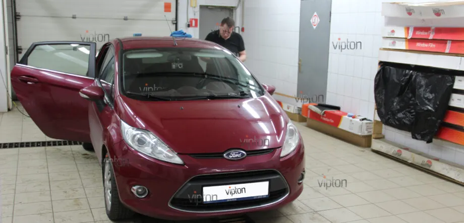 Ford Fiesta LLumar ATR 15 CH SR HPR. 5 Ford Fiesta LLumar ATR 15 CH SR HPR. 5