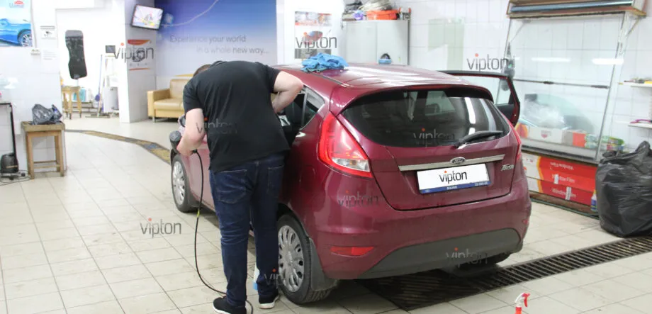 Ford Fiesta LLumar ATR 15 CH SR HPR. 6 Ford Fiesta LLumar ATR 15 CH SR HPR. 6