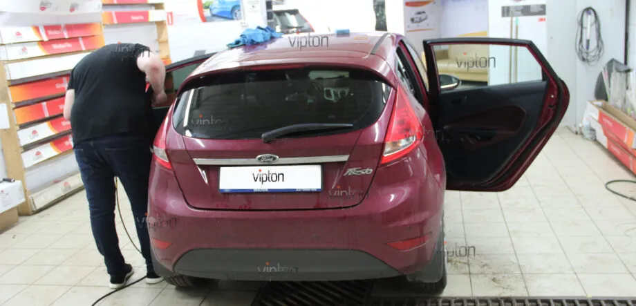 Ford Fiesta LLumar ATR 15 CH SR HPR. 7 Ford Fiesta LLumar ATR 15 CH SR HPR. 7