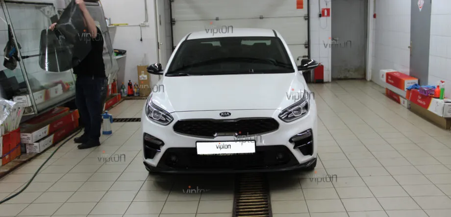 Kia Cerato LLumar ATR 05 CH SR HPR 2 Kia Cerato LLumar ATR 05 CH SR HPR 2