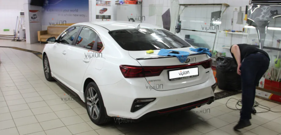 Kia Cerato LLumar ATR 05 CH SR HPR 6 Kia Cerato LLumar ATR 05 CH SR HPR 6