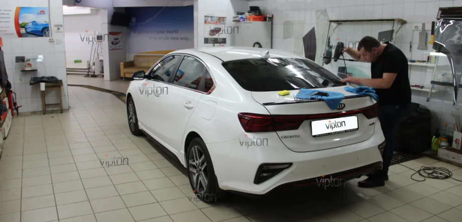 Kia Cerato LLumar ATR 05 CH SR HPR 7 Kia Cerato LLumar ATR 05 CH SR HPR 7