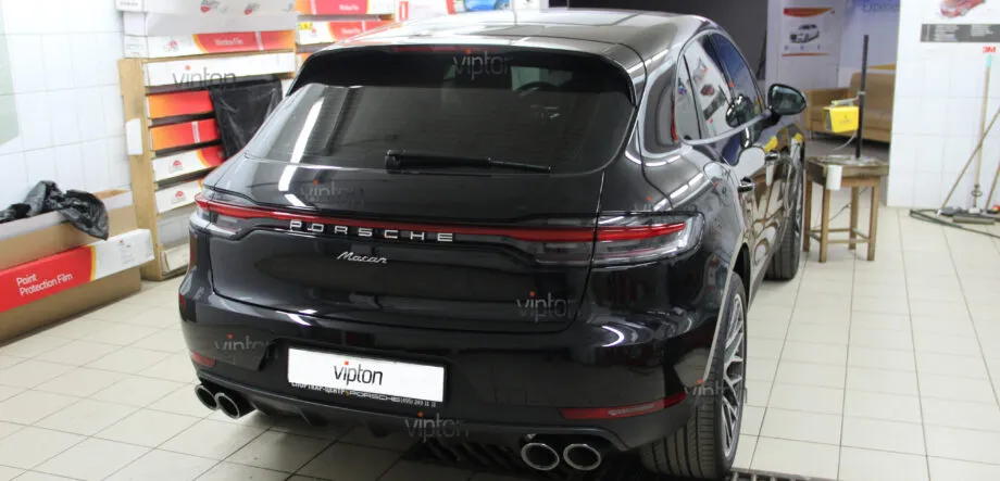 Porsche Macan LLUMAR GLOSS PPF. 4 Porsche Macan LLUMAR GLOSS PPF. 4