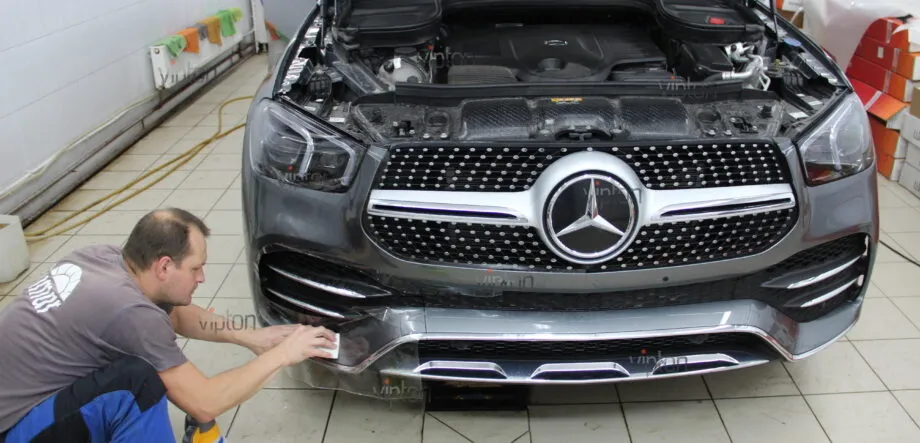 Mercedes-Benz GLE:LLUMAR GLOSS PPF. 4 Mercedes-Benz GLE:LLUMAR GLOSS PPF. 4