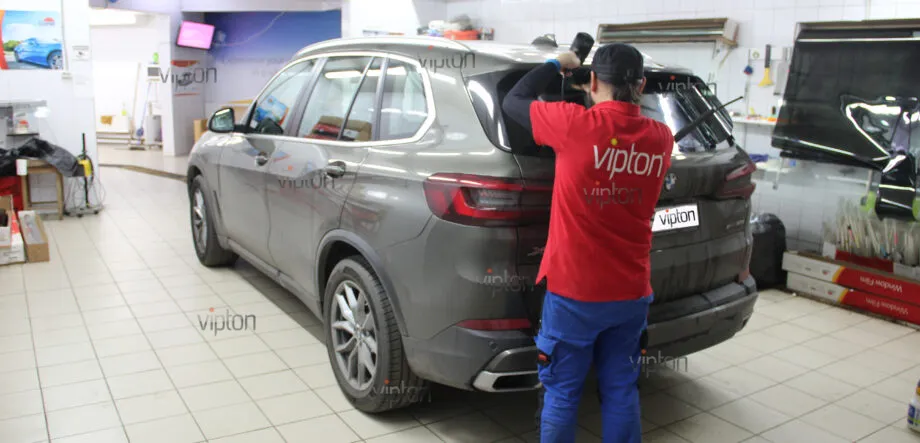 BMW X5:Бронирование стекол 2 BMW X5:Бронирование стекол 2